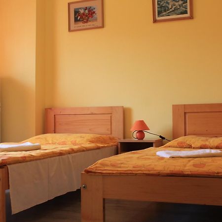 Bed and Breakfast Király Panzió Nagykanizsa Esterno foto