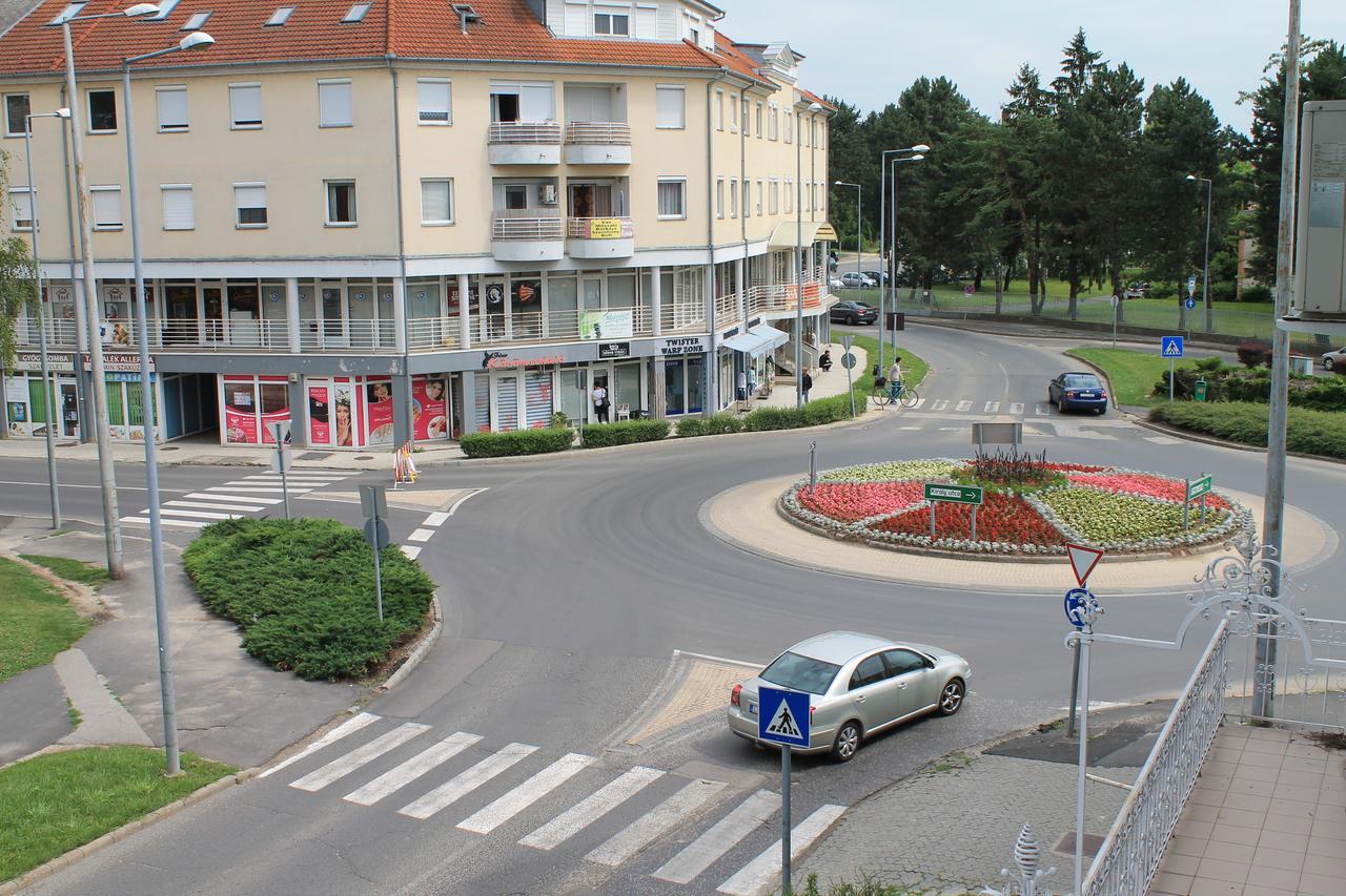 Bed and Breakfast Király Panzió Nagykanizsa Esterno foto